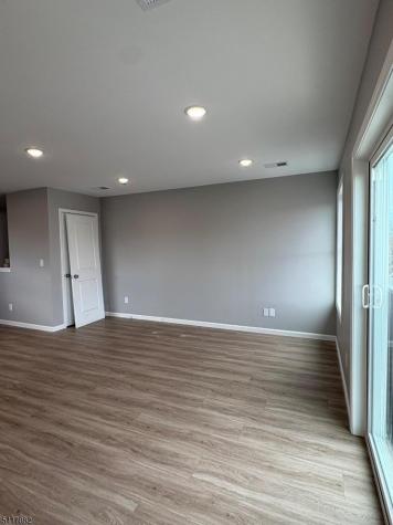 457 S 17th Street Newark NJ 07103