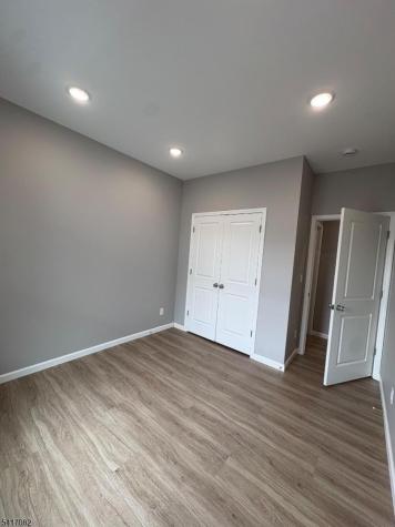 457 S 17th Street Newark NJ 07103