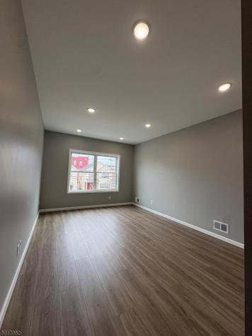 457 S 17th Street Newark NJ 07103