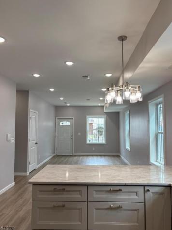 457 S 17th Street Newark NJ 07103