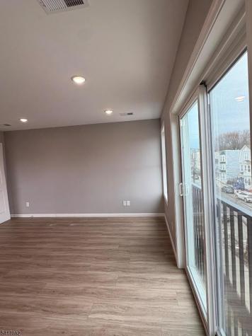 457 S 17th Street Newark NJ 07103