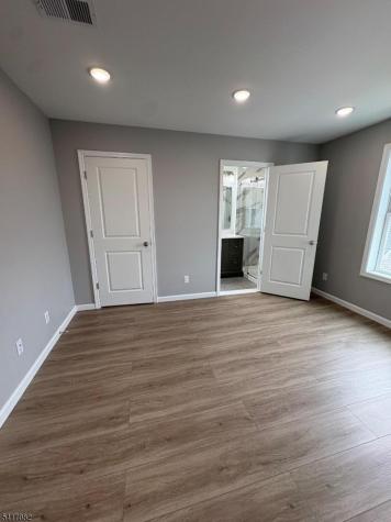 457 S 17th Street Newark NJ 07103