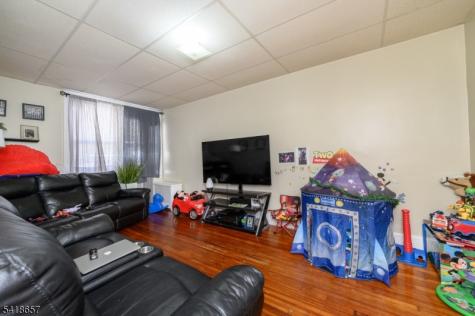 427 N 12th Street Newark NJ 07107