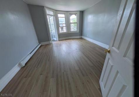 553 S 10th Street Newark NJ 07103