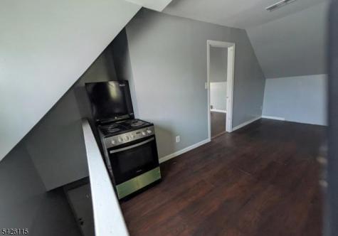 553 S 10th Street Newark NJ 07103