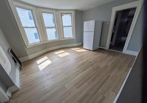 553 S 10th Street Newark NJ 07103
