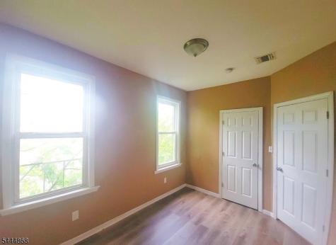 217 N 15th Street East Orange NJ 07017
