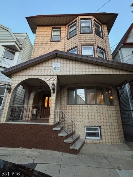 103 Garrison Street Newark NJ 07105