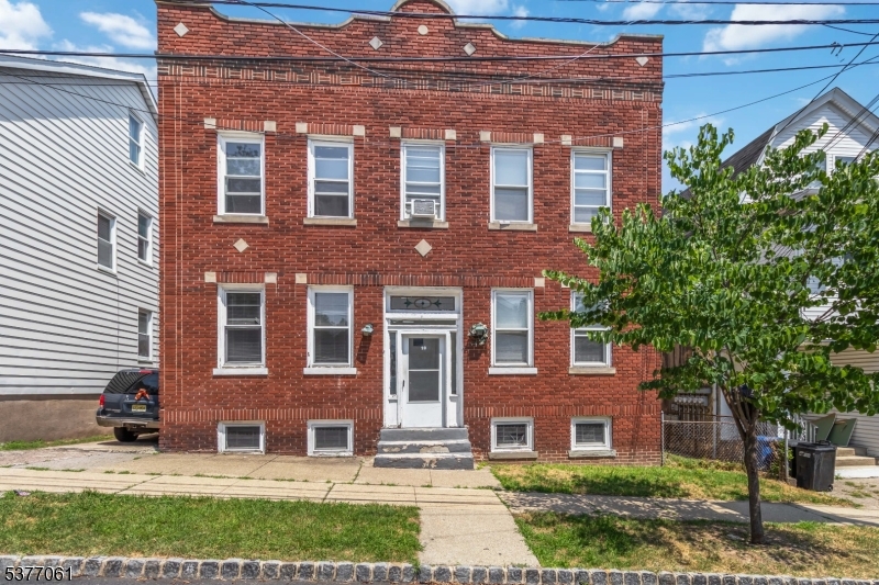 20 Monroe Place Montclair NJ 07042