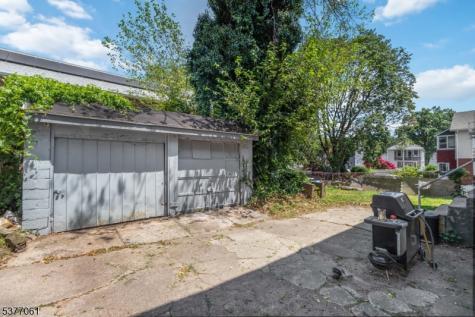 20 Monroe Place Montclair NJ 07042