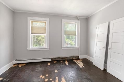 20 Monroe Place Montclair NJ 07042