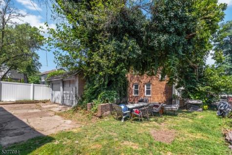 20 Monroe Place Montclair NJ 07042