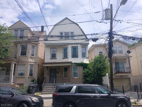118 Seymour Avenue Newark NJ 07108