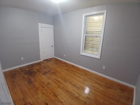 118 Seymour Avenue Newark NJ 07108