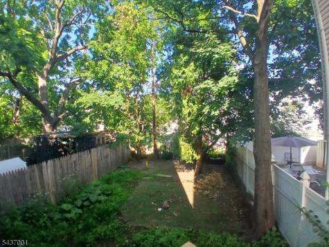 118 Seymour Avenue Newark NJ 07108