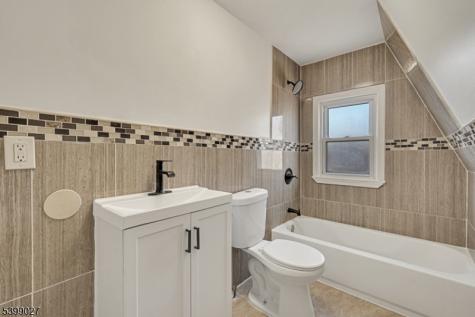 110 N 17th Street East Orange NJ 07017