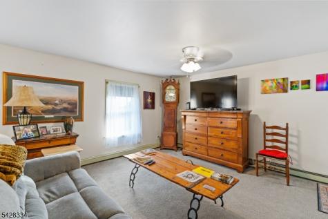 271 Quakertown Road Franklin NJ 08867