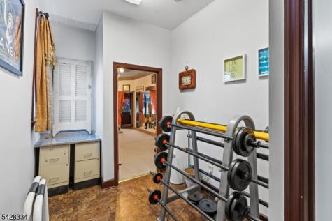 271 Quakertown Road Franklin NJ 08867