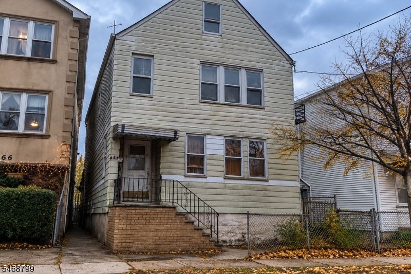 468 4TH Avenue Elizabeth NJ 07206
