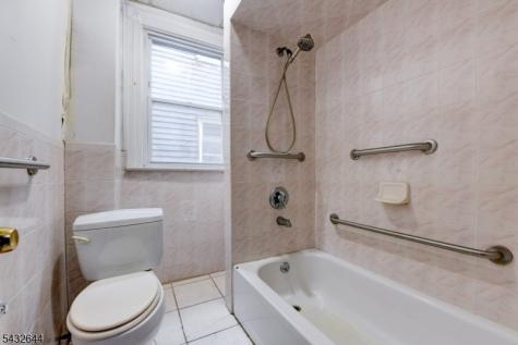 249 4TH Street Newark NJ 07107