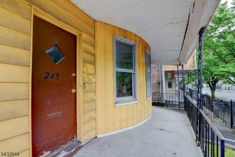 249 4TH Street Newark NJ 07107