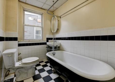 249 4TH Street Newark NJ 07107