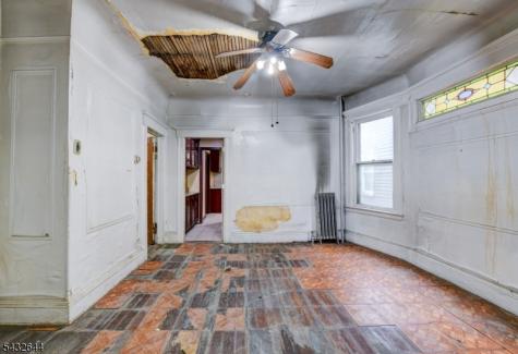 249 4TH Street Newark NJ 07107
