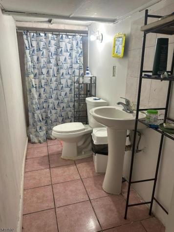 32 Hemlock Street Paterson NJ 07503