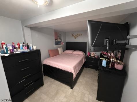 78 16TH Avenue Paterson NJ 07501