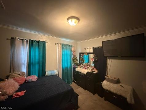 78 16TH Avenue Paterson NJ 07501