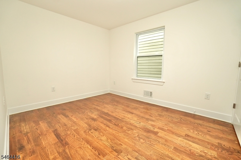 478 S 16th Street Newark NJ 07103