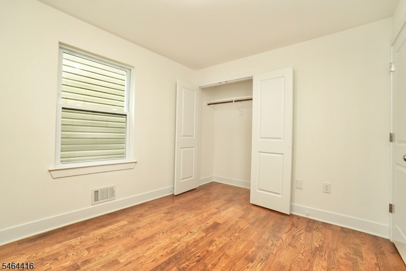 478 S 16th Street Newark NJ 07103