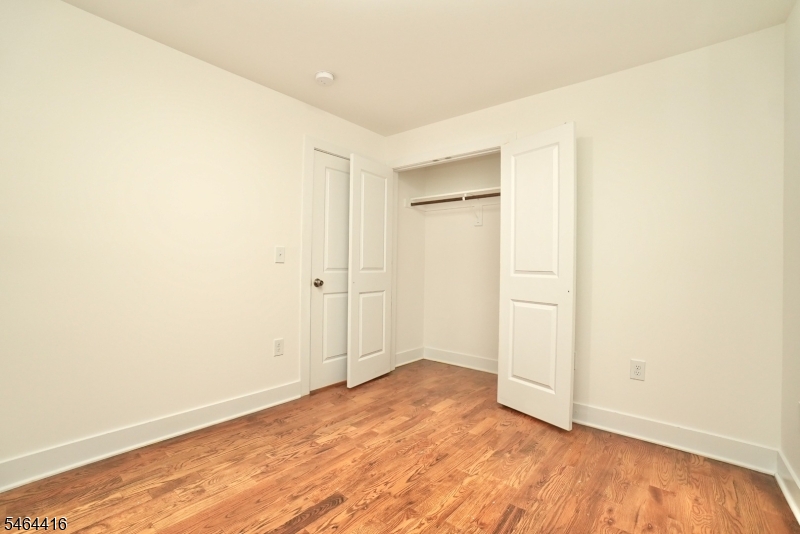 478 S 16th Street Newark NJ 07103