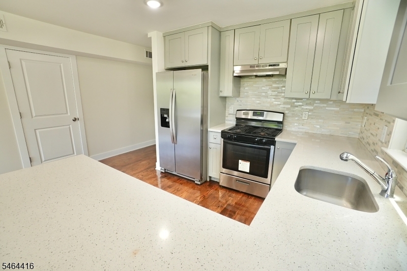 478 S 16th Street Newark NJ 07103