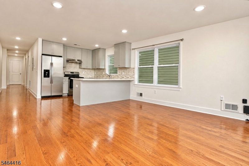 478 S 16th Street Newark NJ 07103