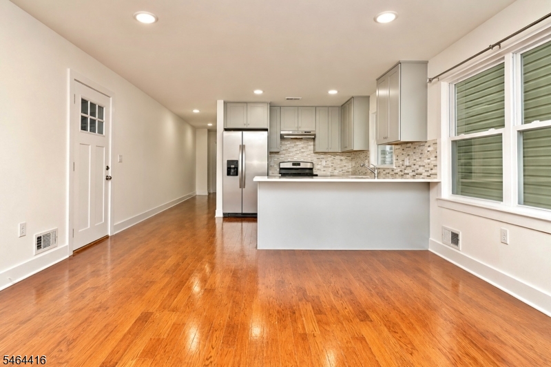 478 S 16th Street Newark NJ 07103