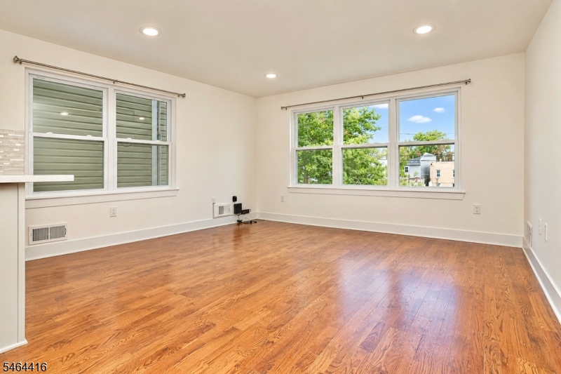 478 S 16th Street Newark NJ 07103