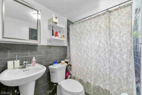 33 E 7th Street Clifton NJ 07011