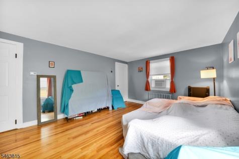 33 E 7th Street Clifton NJ 07011