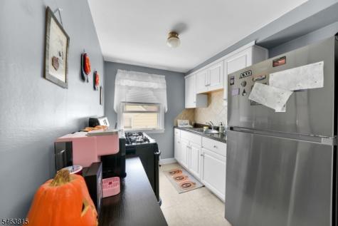33 E 7th Street Clifton NJ 07011