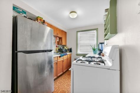 33 E 7th Street Clifton NJ 07011