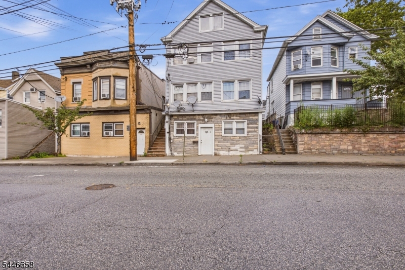 148 Palisade Avenue Garfield NJ 07026