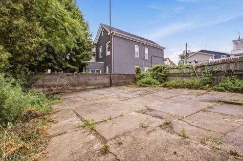 148 Palisade Avenue Garfield NJ 07026