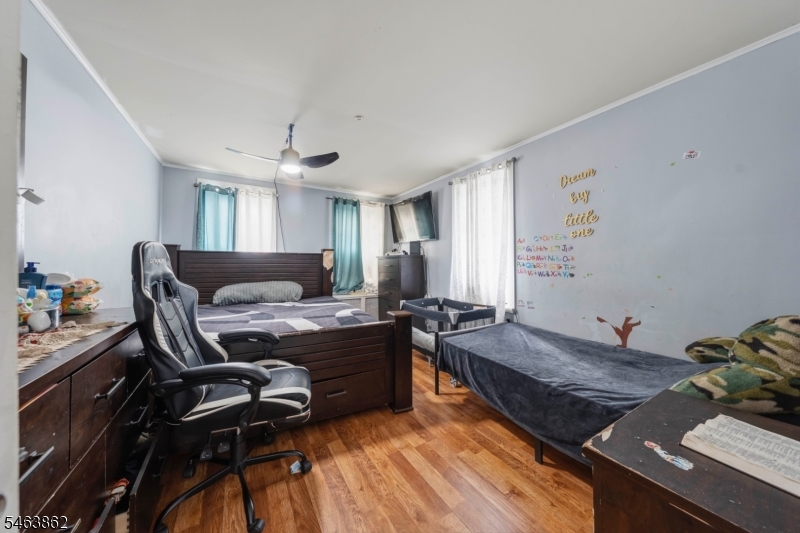 655 4TH Avenue Elizabeth NJ 07202