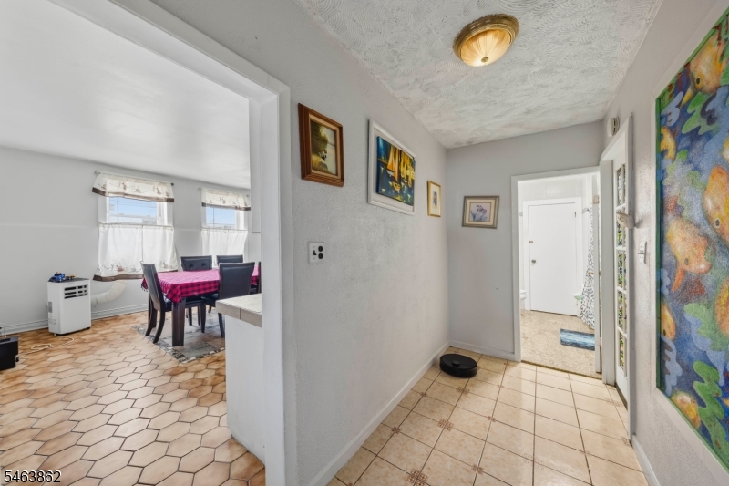 655 4TH Avenue Elizabeth NJ 07202