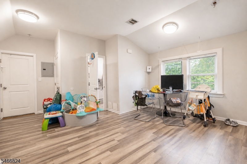 52 Thomas Street Bloomfield NJ 07003