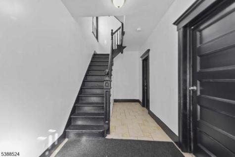 176 N 16th Street East Orange NJ 07017