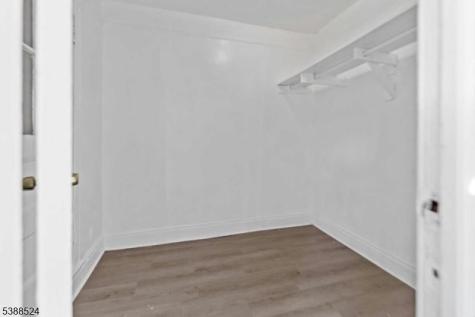 176 N 16th Street East Orange NJ 07017