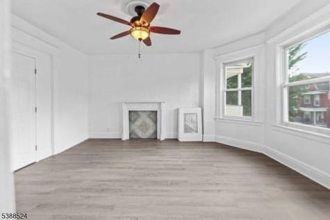 176 N 16th Street East Orange NJ 07017