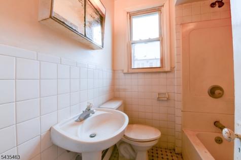 110 W 16th Street Linden NJ 07036
